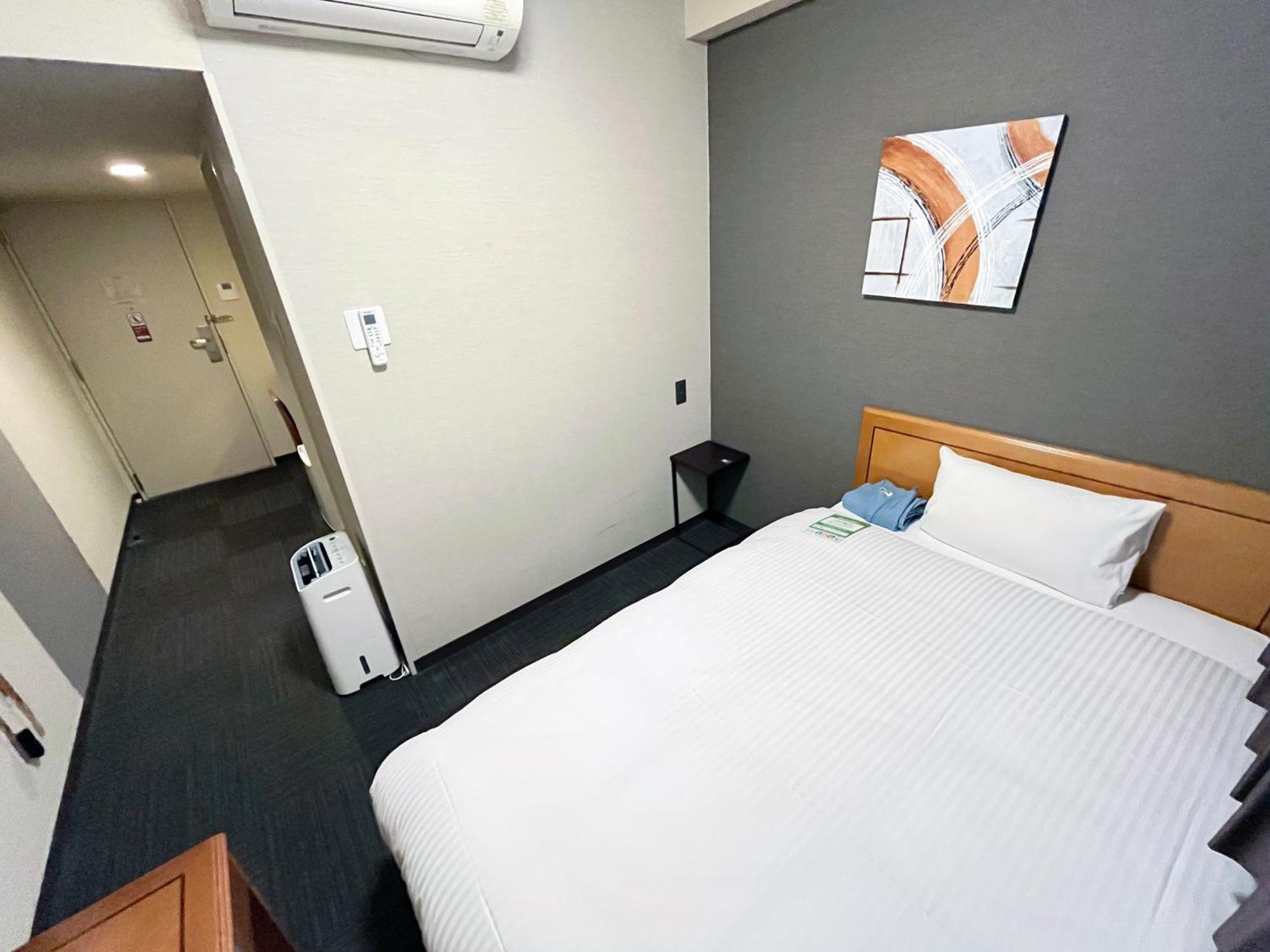 Hotel Route-Inn Naha Asahibashi Eki Higashi Eksteriør bilde