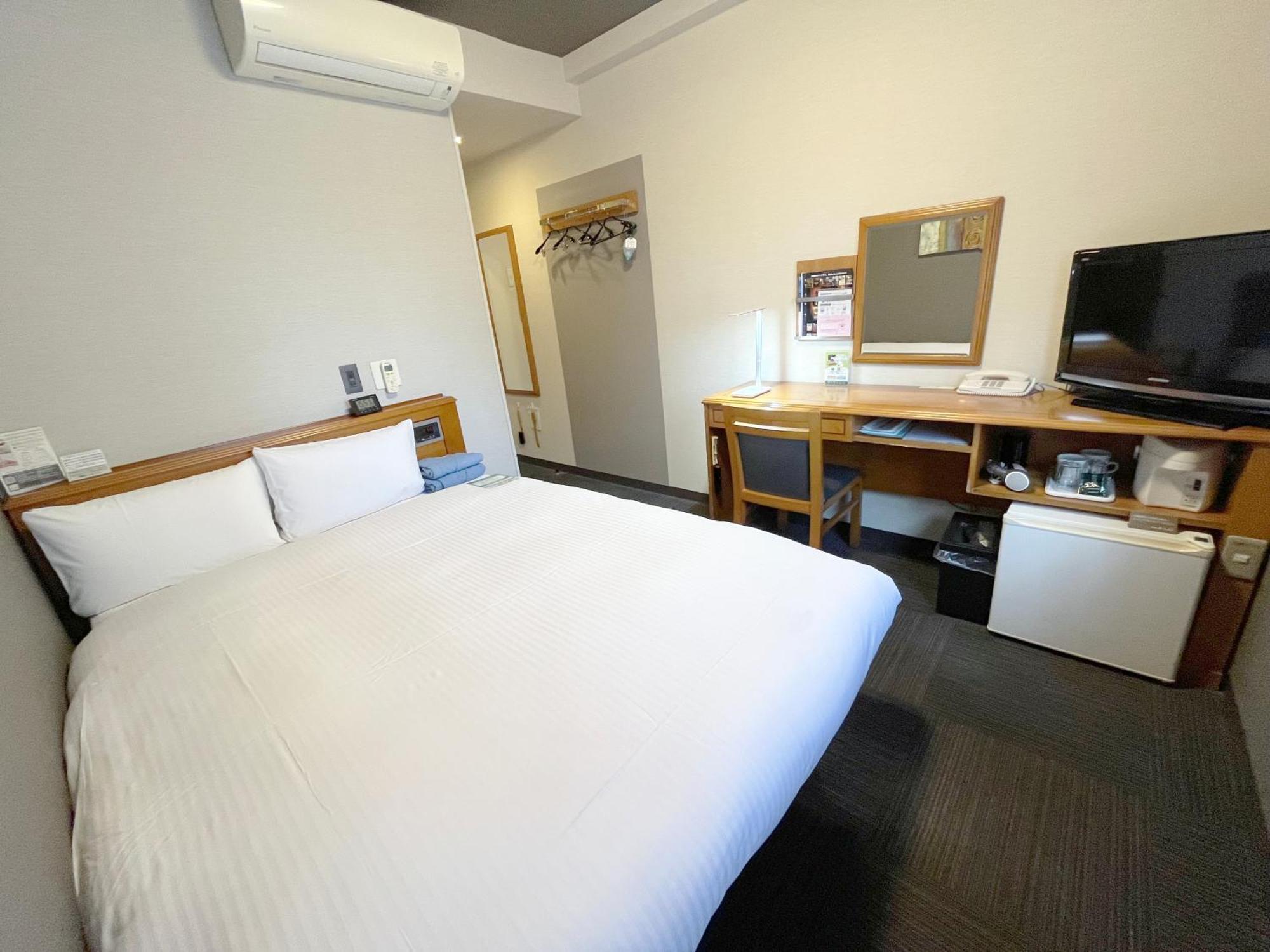 Hotel Route-Inn Naha Asahibashi Eki Higashi Eksteriør bilde
