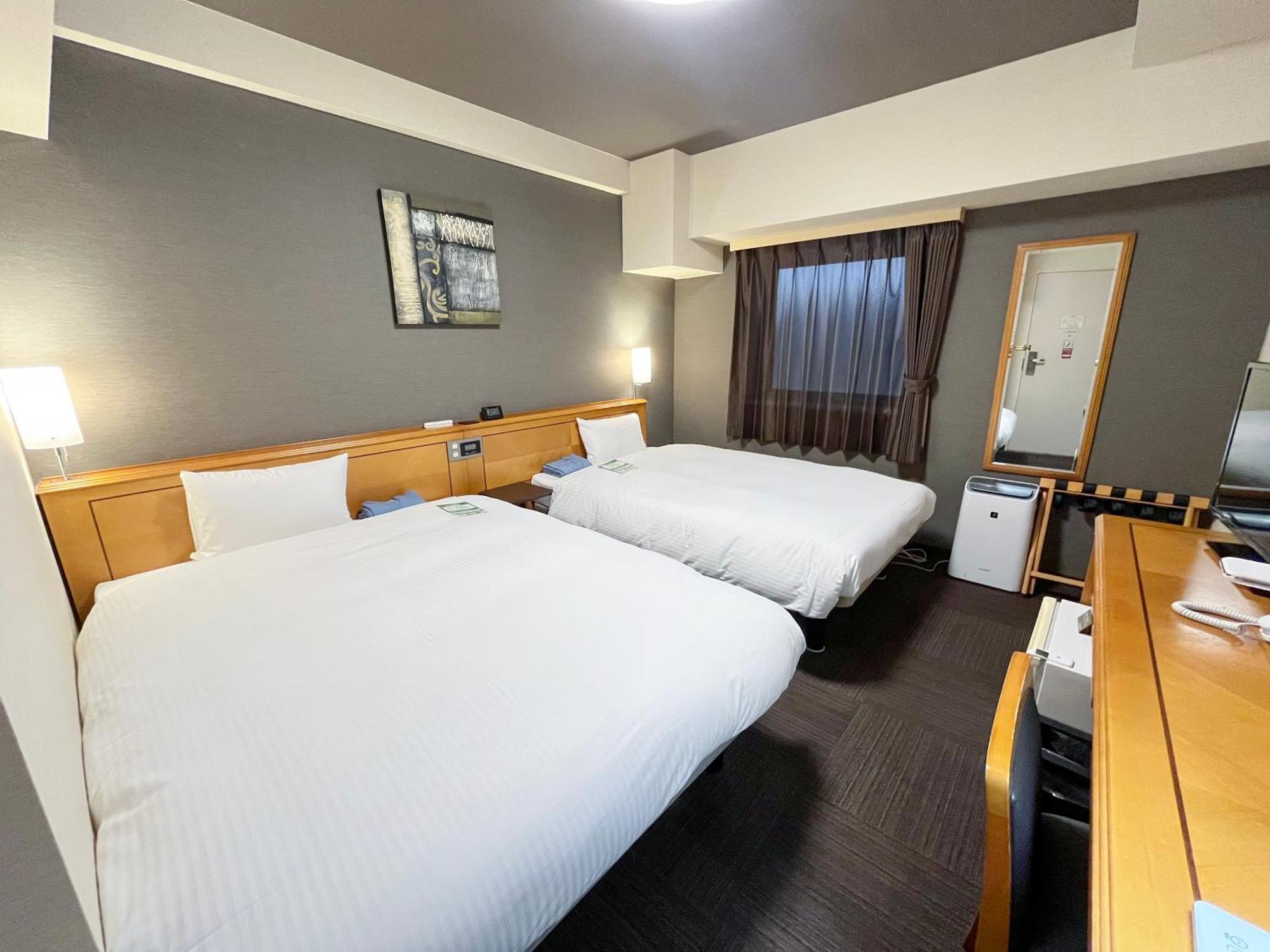 Hotel Route-Inn Naha Asahibashi Eki Higashi Eksteriør bilde